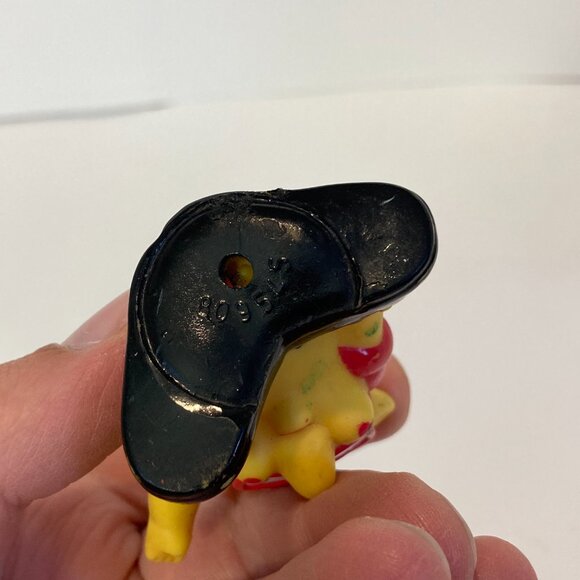 Vintage Tonka Keypers Finder Pointing mini 2" Figure Red Yellow 80s - Picture 6 of 10